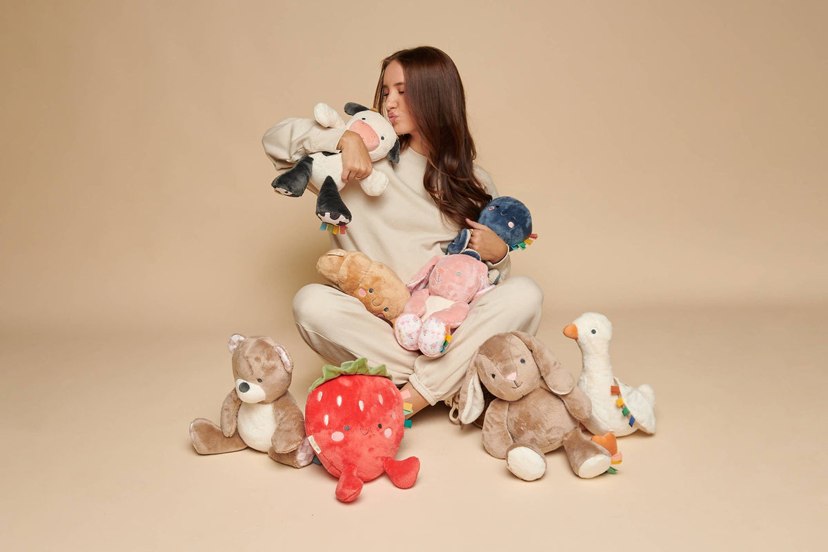 *NEW* Sweetie Snuggles™ Plush: Strawberry
